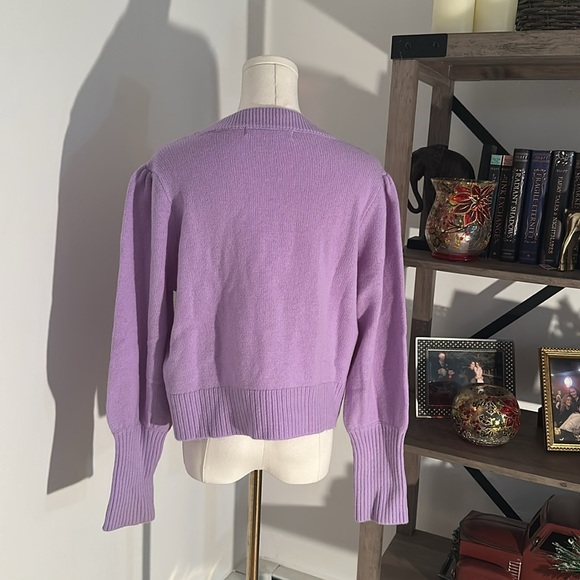 Sylvie Cropped Sweater - Picture 11 of 13